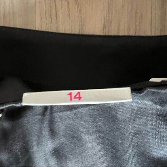 Torrid pencil skirt black size 14 plus new with tags - Picture 15 of 15